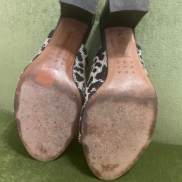 Trademark spotted slip on heels - Picture 3 of 3